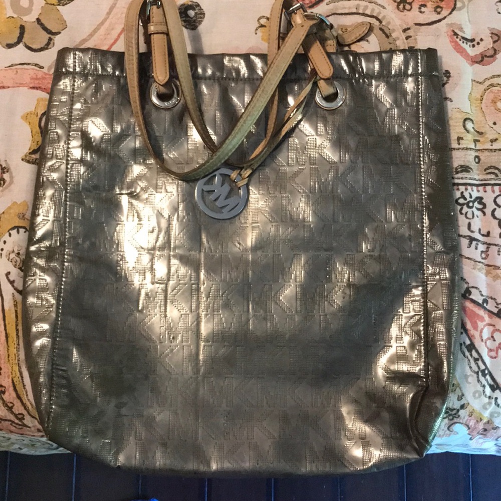 MK tote
